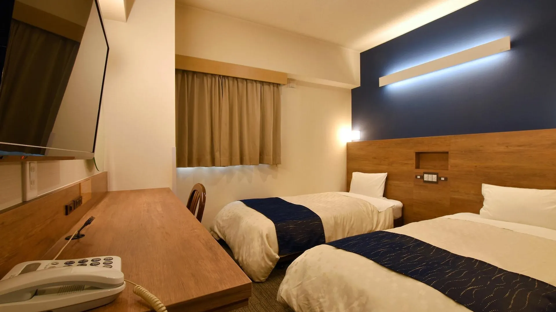 Asahikawa Business Hotel 2*,  Japonsko